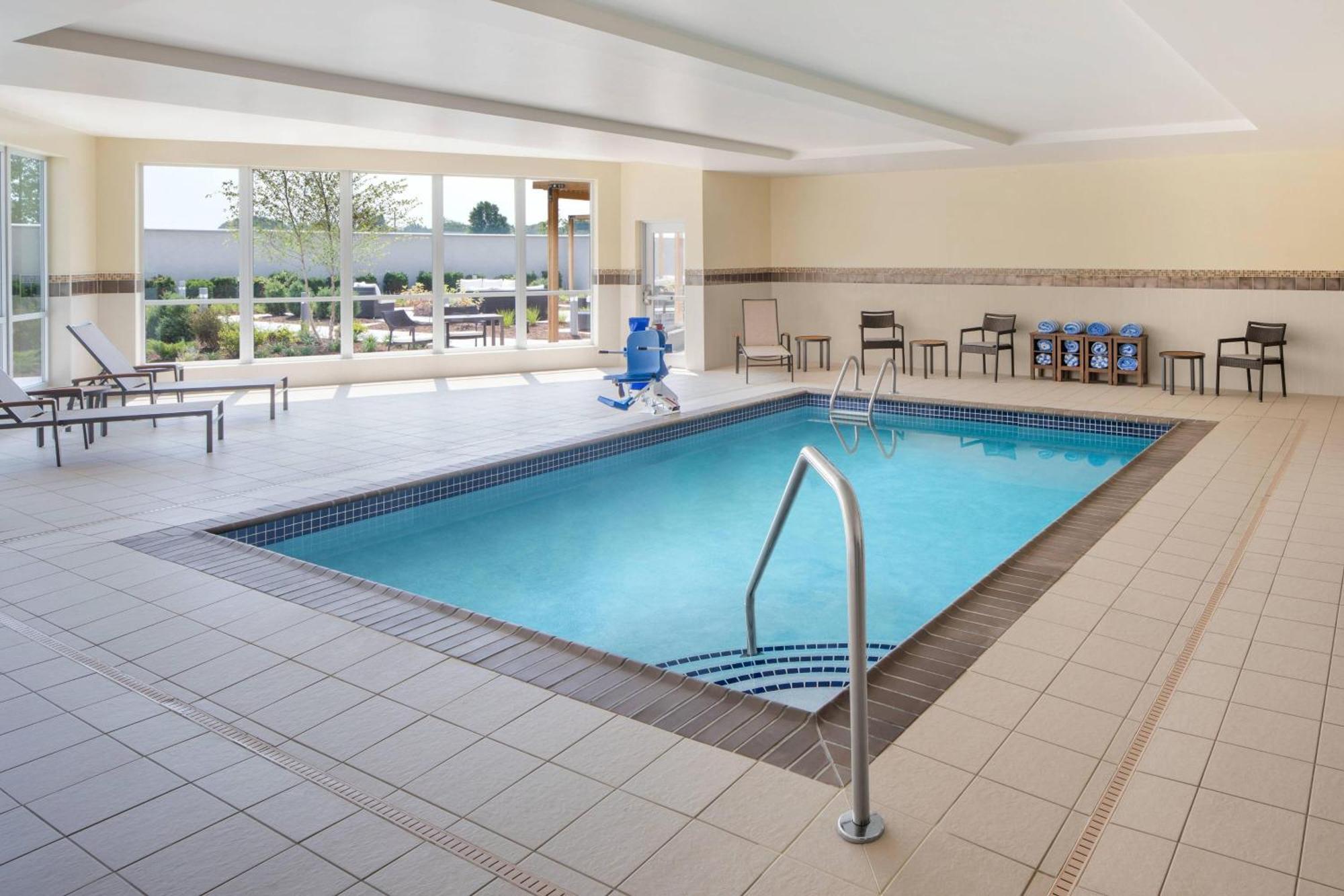 Hotel Courtyard By Marriott Wayne Fairfield Exterior foto